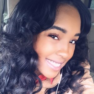 Meet your Posher, Alexus